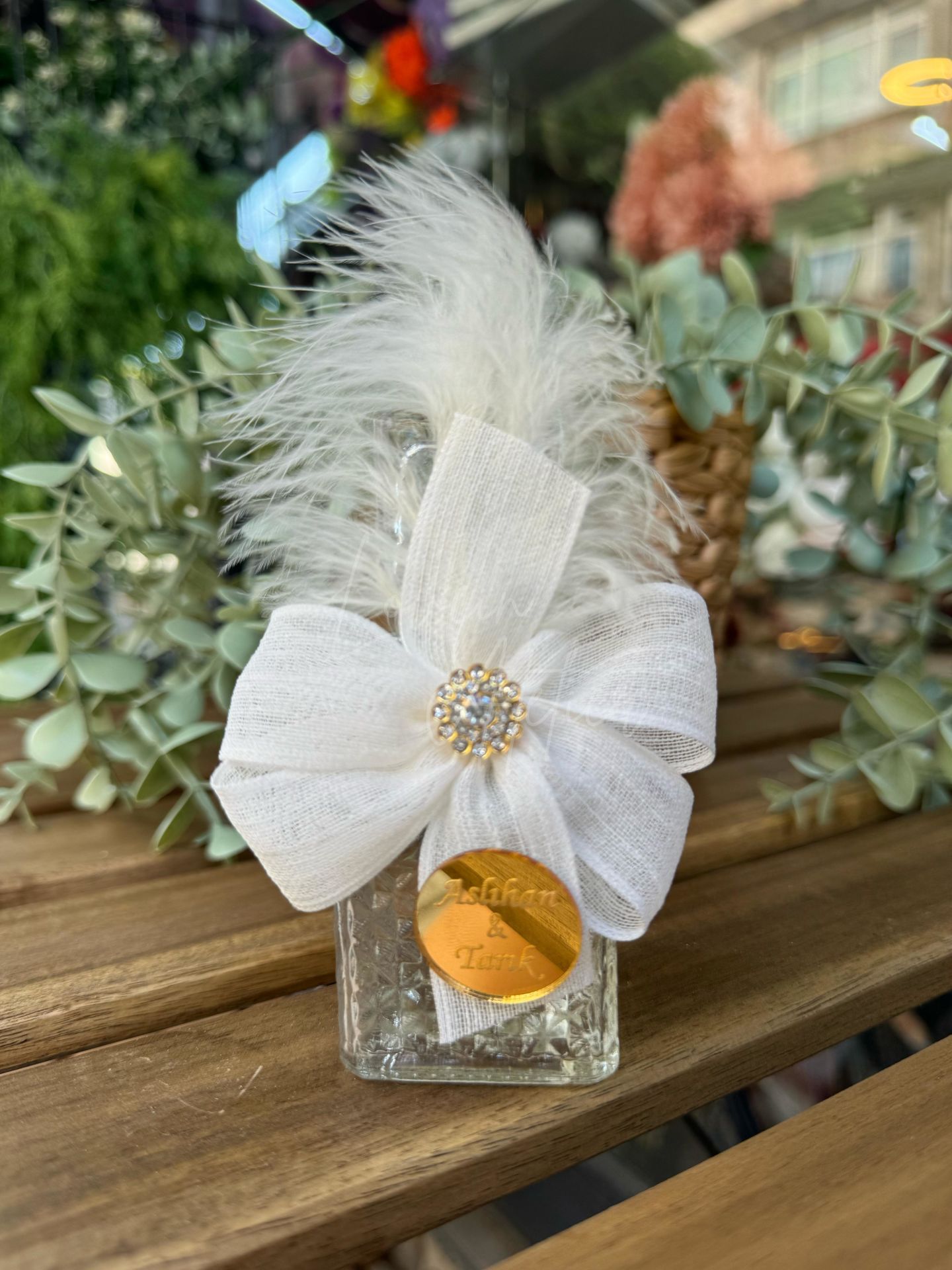 Kare Lüks Şişede Keten Fiyonklu Kolonya