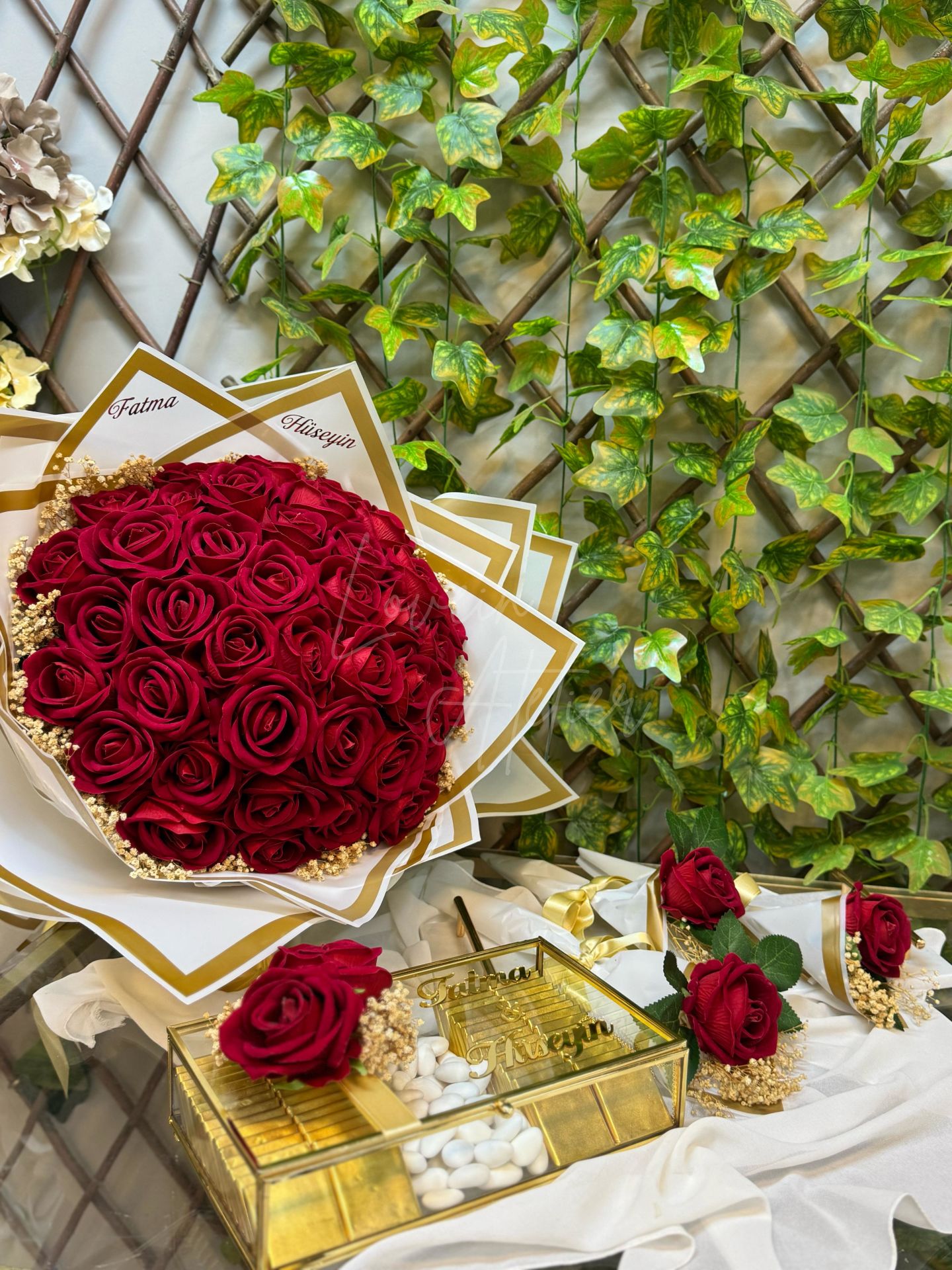 İsimli 41 Güllü İsteme Çiçeği - İsteme Çikolatası - Anne Gülü Set