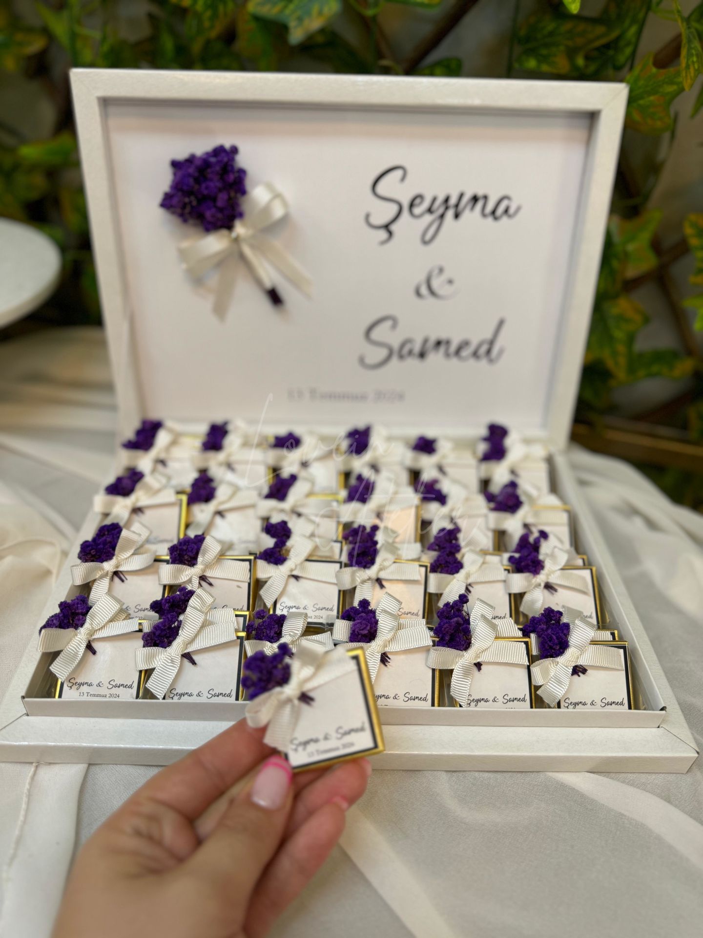 Çiçekli İsteme Çikolatası