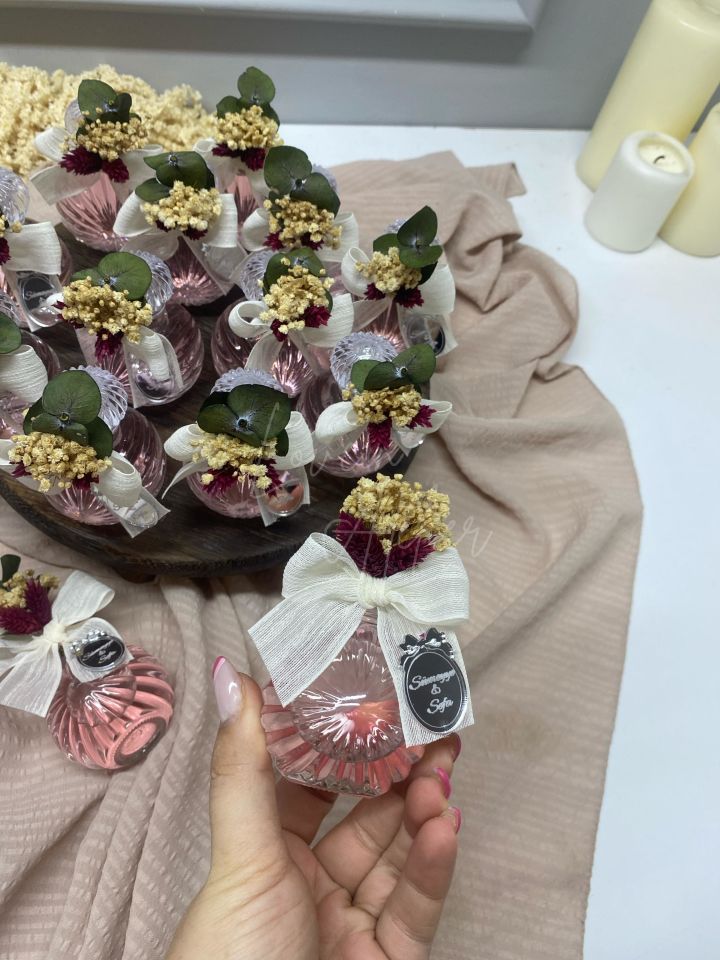 Kuru Çiçekli Yuvarlak Cam Kolonya