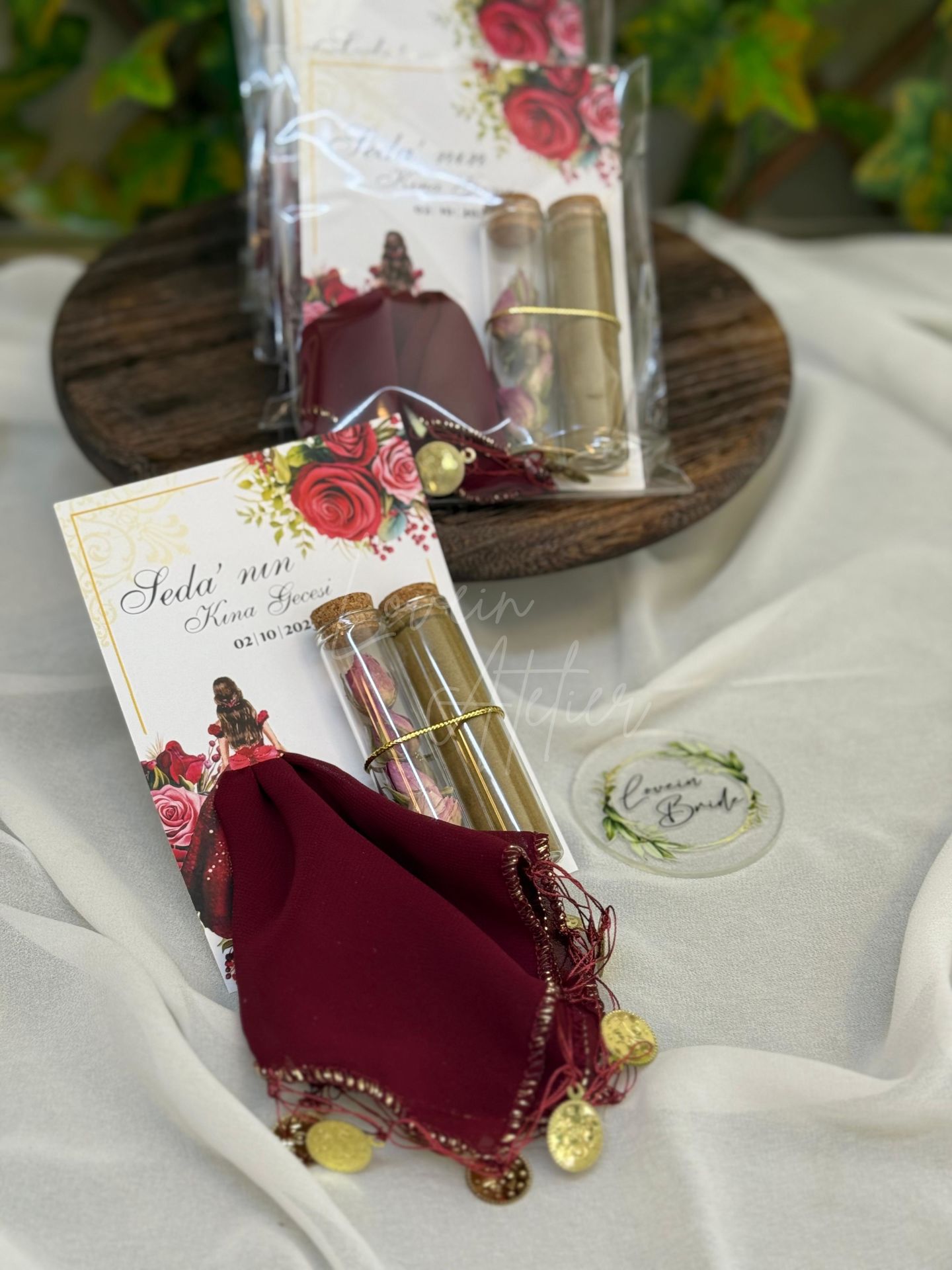 Tüpte Kına, Gül Çayı Ve Halay Mendilli Set