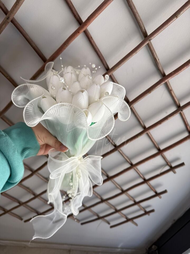 Lale El Buketi + Damat Yaka Çiçeği