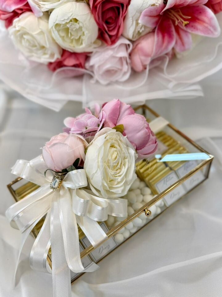 Büyük Boy Pembe Lilyumlu İsteme Çiçek,Çikolata Seti