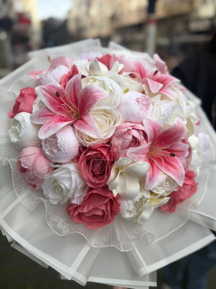 Pembe Şakayıklı, Lilyumlu Büyük Boy İsteme Çiçeği